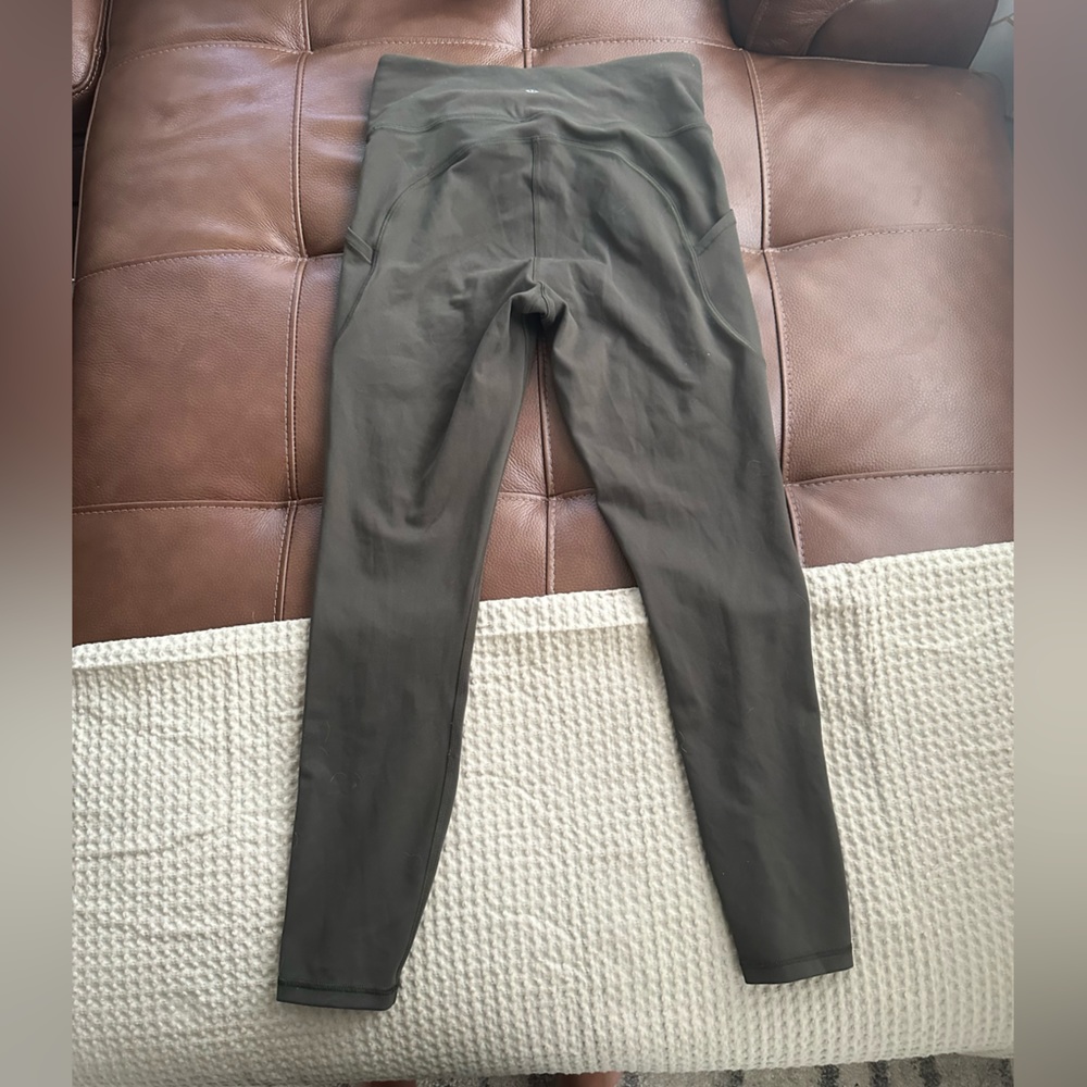 Invigorate lululemon leggings with pockets 25 inch